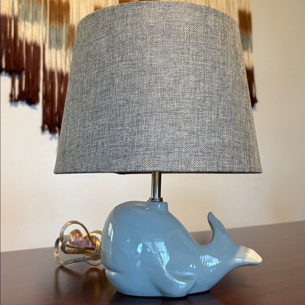 💎Rare💎🆕Gray-Blue Whale Table Lamp